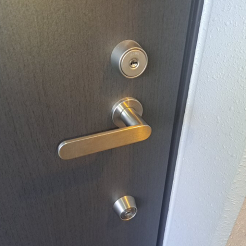 玄関の鍵は何を基準に選べばいいですか？