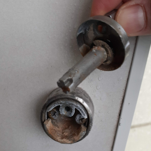 鍵修理と鍵交換はどうやって判断すればいいですか？